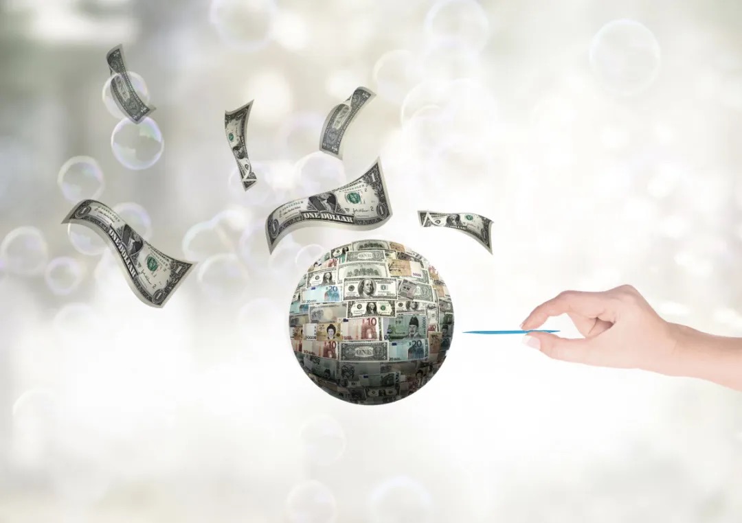 狂热、泡沫与崩溃,科技革命中的金融资本